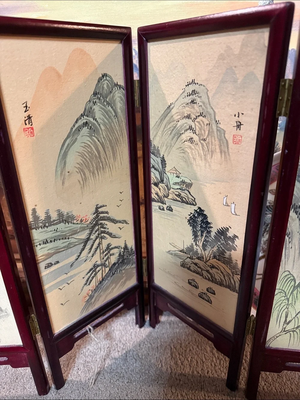 vintage Asian 4-panel tabletop screen features hand-painted silk panels